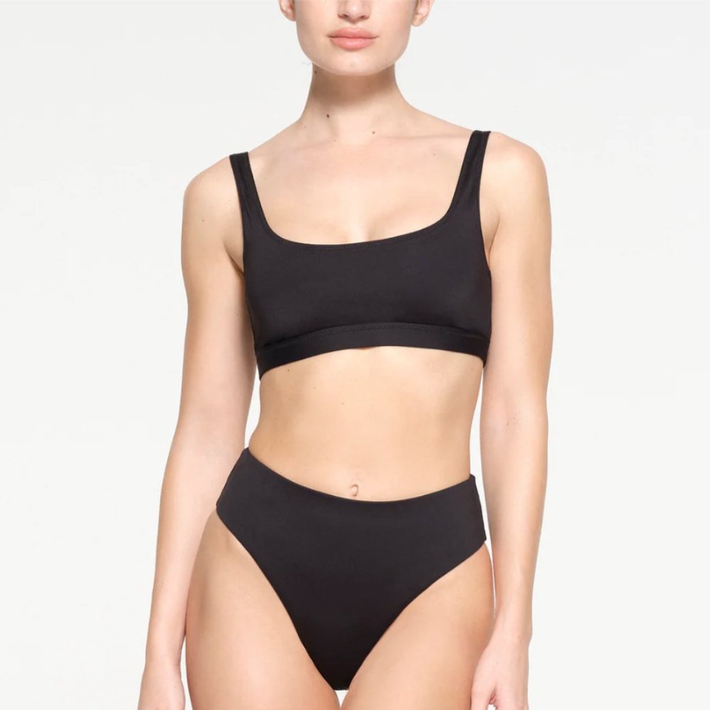 SKIMS Recycled Swim Tank Bikini Top in Onyx (Size 3X)